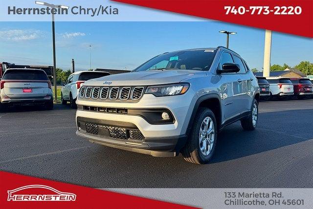 2025 Jeep Compass COMPASS LATITUDE 4X4