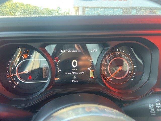 2025 Jeep Wrangler 4-Door Sahara 4x4