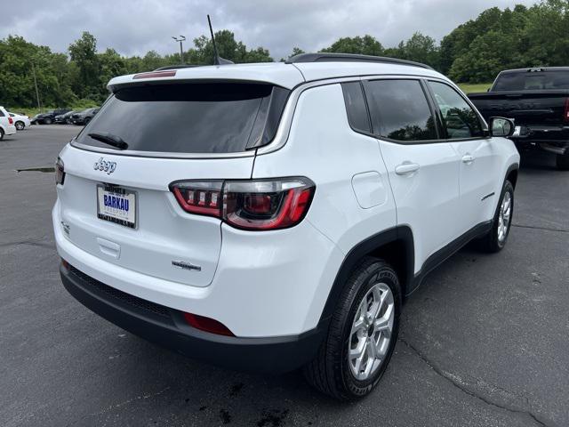 2025 Jeep Compass COMPASS LATITUDE 4X4