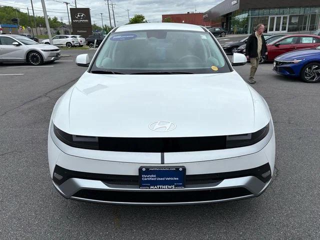 2025 Hyundai IONIQ 5 SE Standard Range