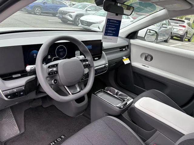 2025 Hyundai IONIQ 5 SE Standard Range