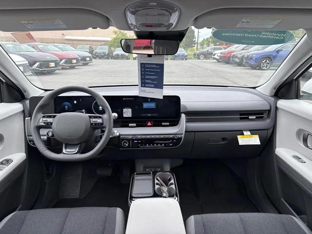 2025 Hyundai IONIQ 5 SE Standard Range