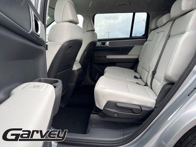 2025 Hyundai Santa Fe SE