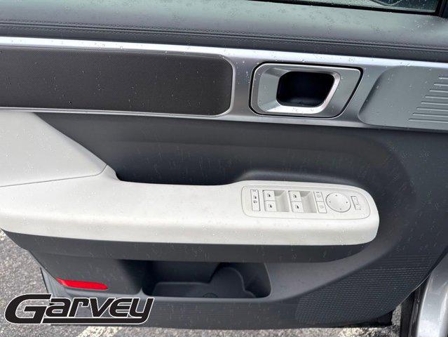 2025 Hyundai Santa Fe SE
