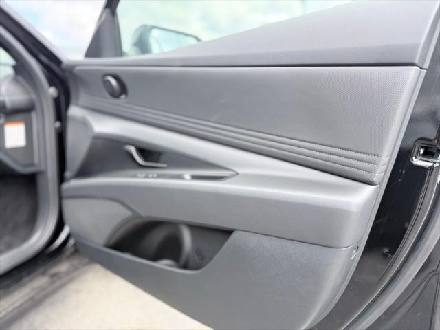 2025 Hyundai Elantra Hybrid SEL Sport