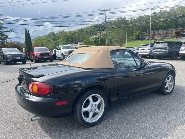 1999 Mazda MX-5 Miata Base