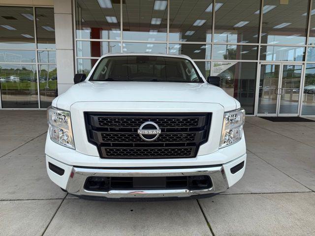 2023 Nissan TITAN Crew Cab SV 4x4