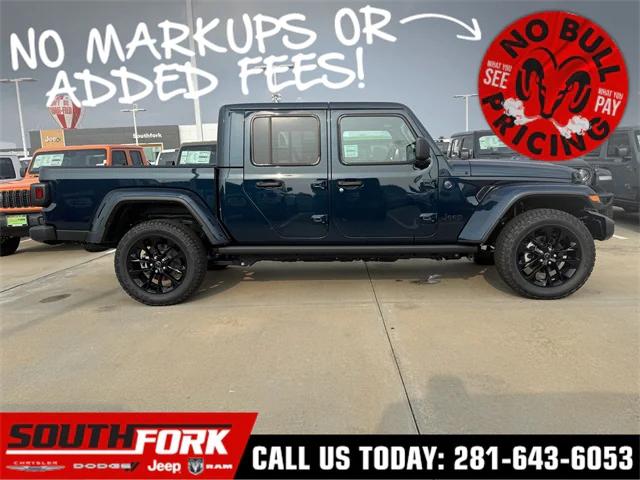 2025 Jeep Gladiator GLADIATOR NIGHTHAWK 4X4