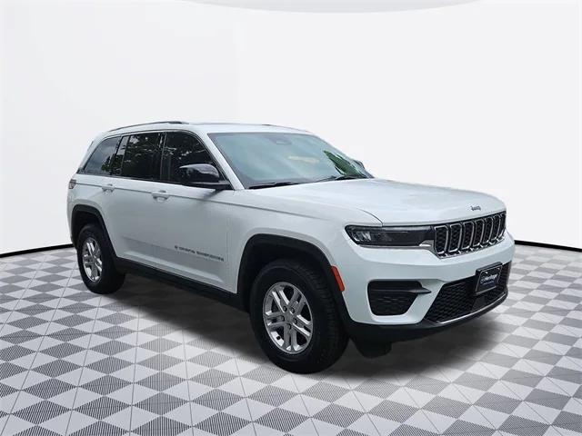 2023 Jeep Grand Cherokee Laredo 4x4