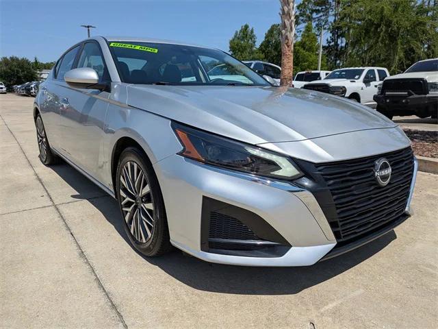 2023 Nissan Altima SV FWD