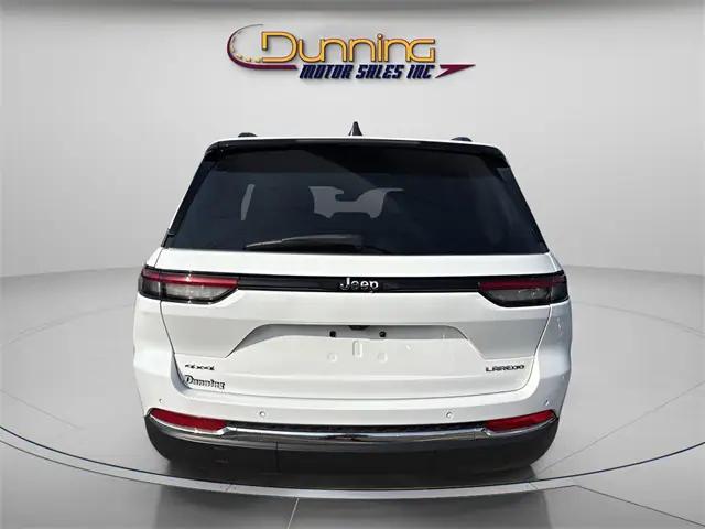 2023 Jeep Grand Cherokee Laredo 4x4 2023 Jeep Grand Cherokee Laredo 4x4