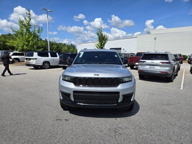 2025 Jeep Grand Cherokee GRAND CHEROKEE L ALTITUDE 4X2 2025 Jeep Grand Cherokee GRAND CHEROKEE L ALTITUDE 4X2