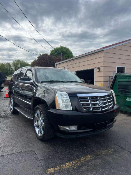 2008 Cadillac Escalade Standard