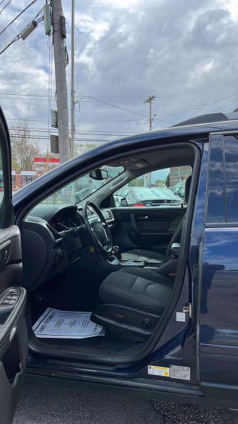 2016 GMC Acadia SLE-2