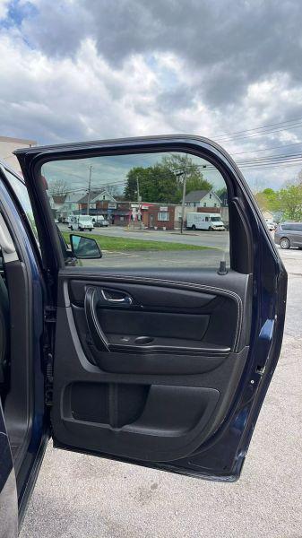 2016 GMC Acadia SLE-2