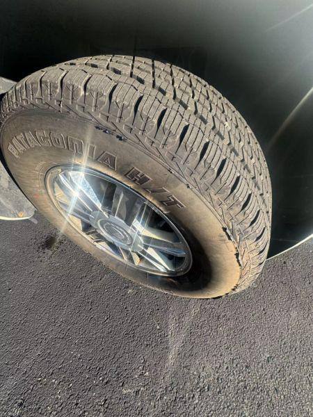 2008 Cadillac Escalade Standard