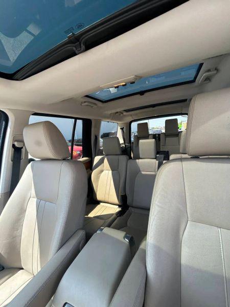 2010 Land Rover LR4 Base