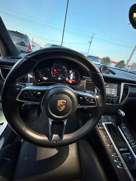 2015 Porsche Macan Turbo