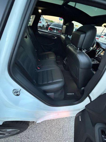 2015 Porsche Macan Turbo