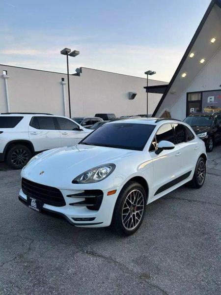 2015 Porsche Macan Turbo