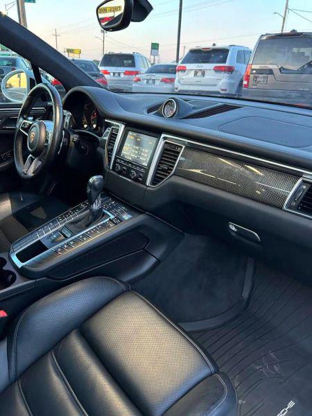 2015 Porsche Macan Turbo