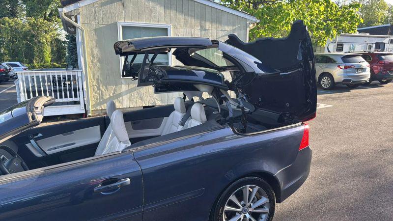 2013 Volvo C70 T5