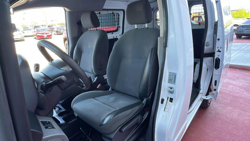 2018 Nissan NV200 SV