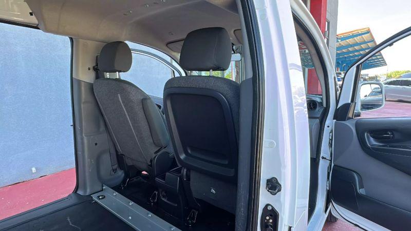2018 Nissan NV200 SV