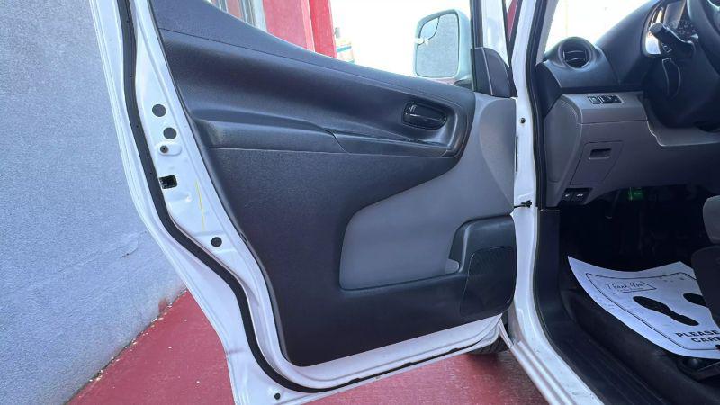 2018 Nissan NV200 SV