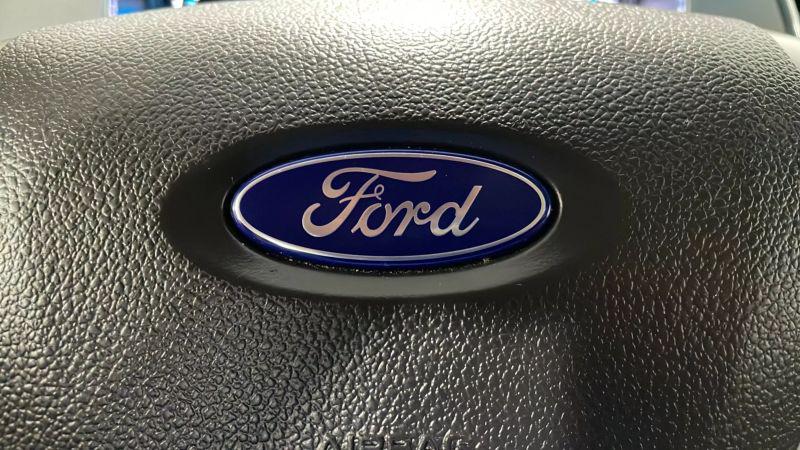 2017 Ford Taurus SE