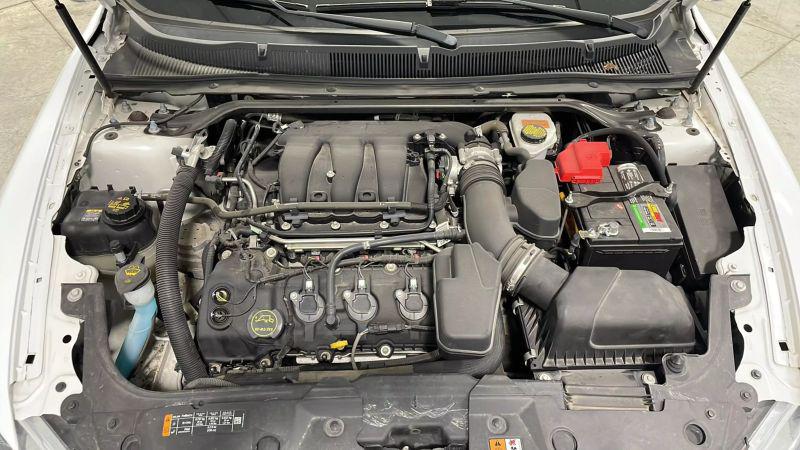 2017 Ford Taurus SE