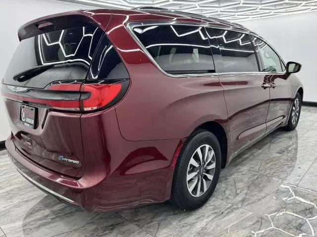 2021 Chrysler Pacifica Hybrid Touring L