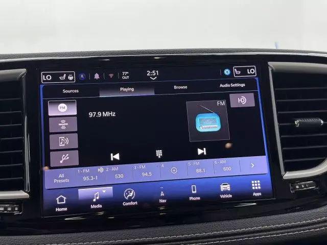 2021 Chrysler Pacifica Hybrid Touring L