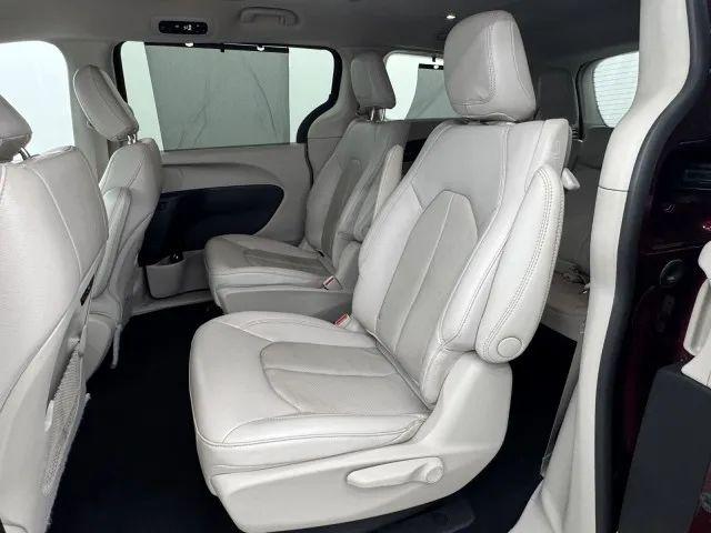 2021 Chrysler Pacifica Hybrid Touring L
