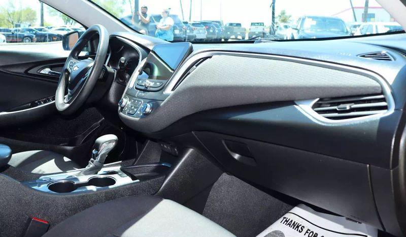 2022 Chevrolet Malibu FWD LT