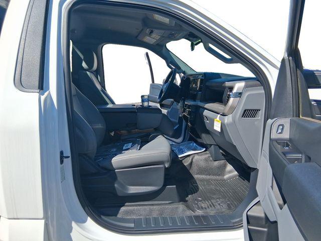 2025 Ford 600 XL