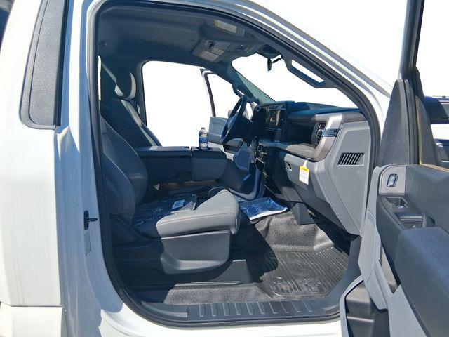 2025 Ford 600 XL