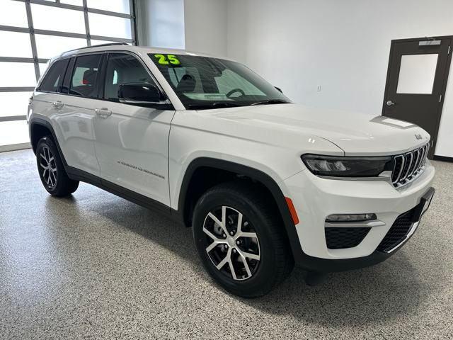 2025 Jeep Grand Cherokee GRAND CHEROKEE LIMITED 4X4 2025 Jeep Grand Cherokee GRAND CHEROKEE LIMITED 4X4