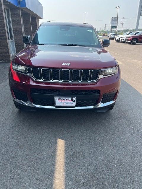 2025 Jeep Grand Cherokee GRAND CHEROKEE L LAREDO 4X4