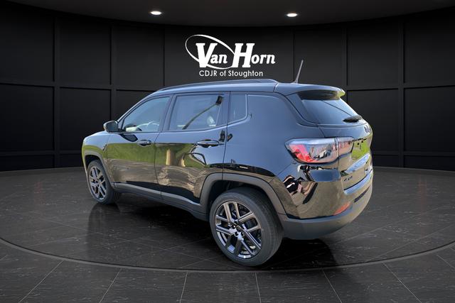 2025 Jeep Compass COMPASS LIMITED 4X4