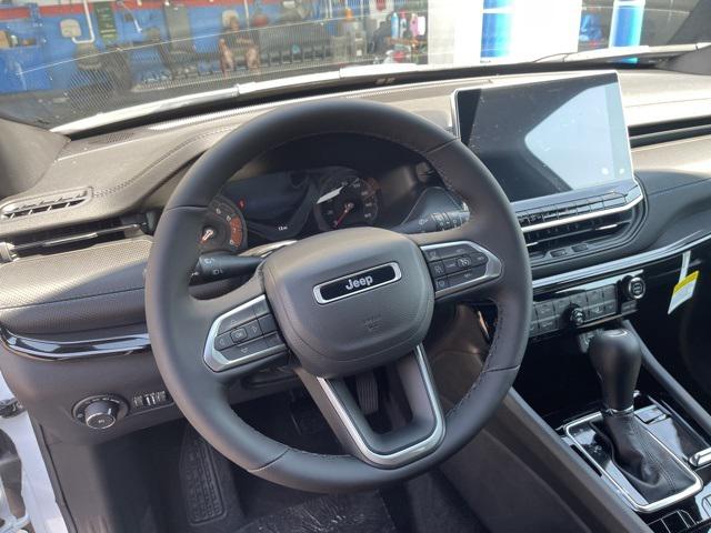 2025 Jeep Compass COMPASS LIMITED 4X4