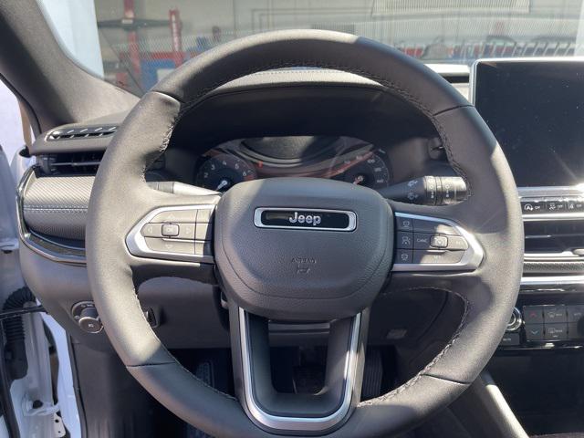 2025 Jeep Compass COMPASS LIMITED 4X4