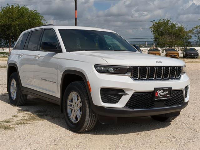 2025 Jeep Grand Cherokee GRAND CHEROKEE LAREDO 4X2