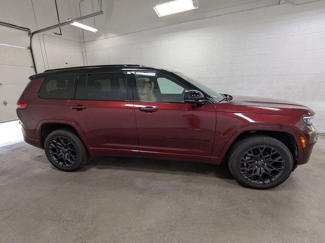 2025 Jeep Grand Cherokee Summit 4x4