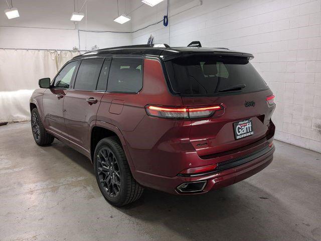 2025 Jeep Grand Cherokee Summit 4x4