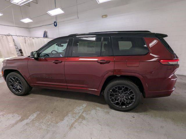 2025 Jeep Grand Cherokee Summit 4x4