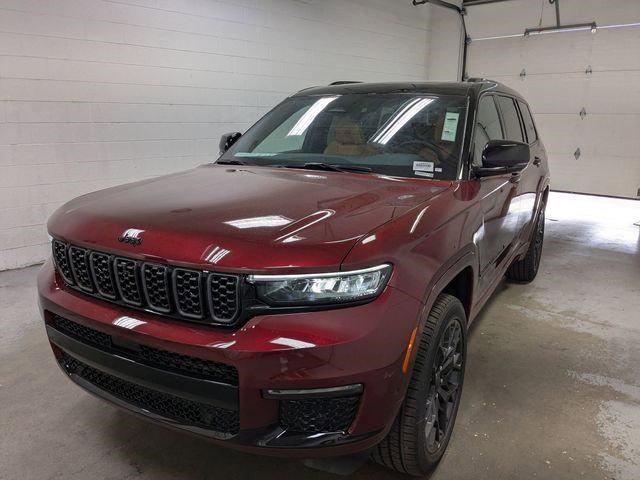 2025 Jeep Grand Cherokee Summit 4x4