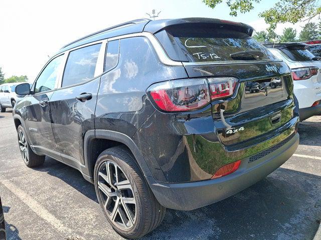 2025 Jeep Compass COMPASS LIMITED 4X4