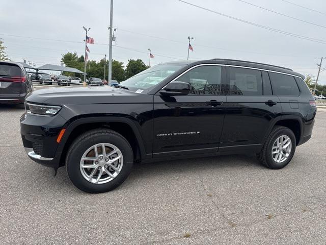 2025 Jeep Grand Cherokee GRAND CHEROKEE L LAREDO 4X2