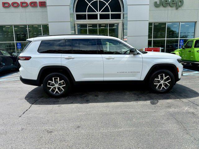 2025 Jeep Grand Cherokee GRAND CHEROKEE L LIMITED 4X4